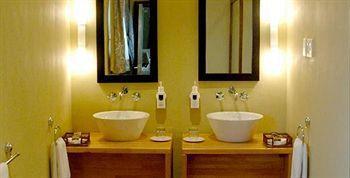 Villa Verdi Guesthouse Windhoek Ngoại thất bức ảnh
