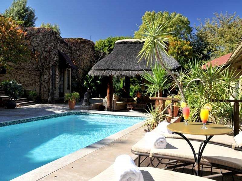 Villa Verdi Guesthouse Windhoek Ngoại thất bức ảnh